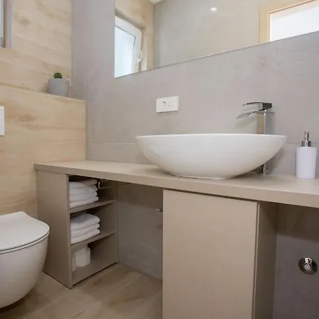 Villa Enjoy Lux In