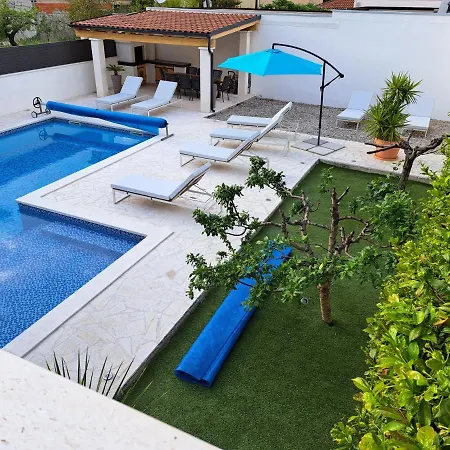 Enjoy Lux In Villa *