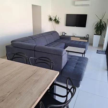 Enjoy Lux In Villa Split